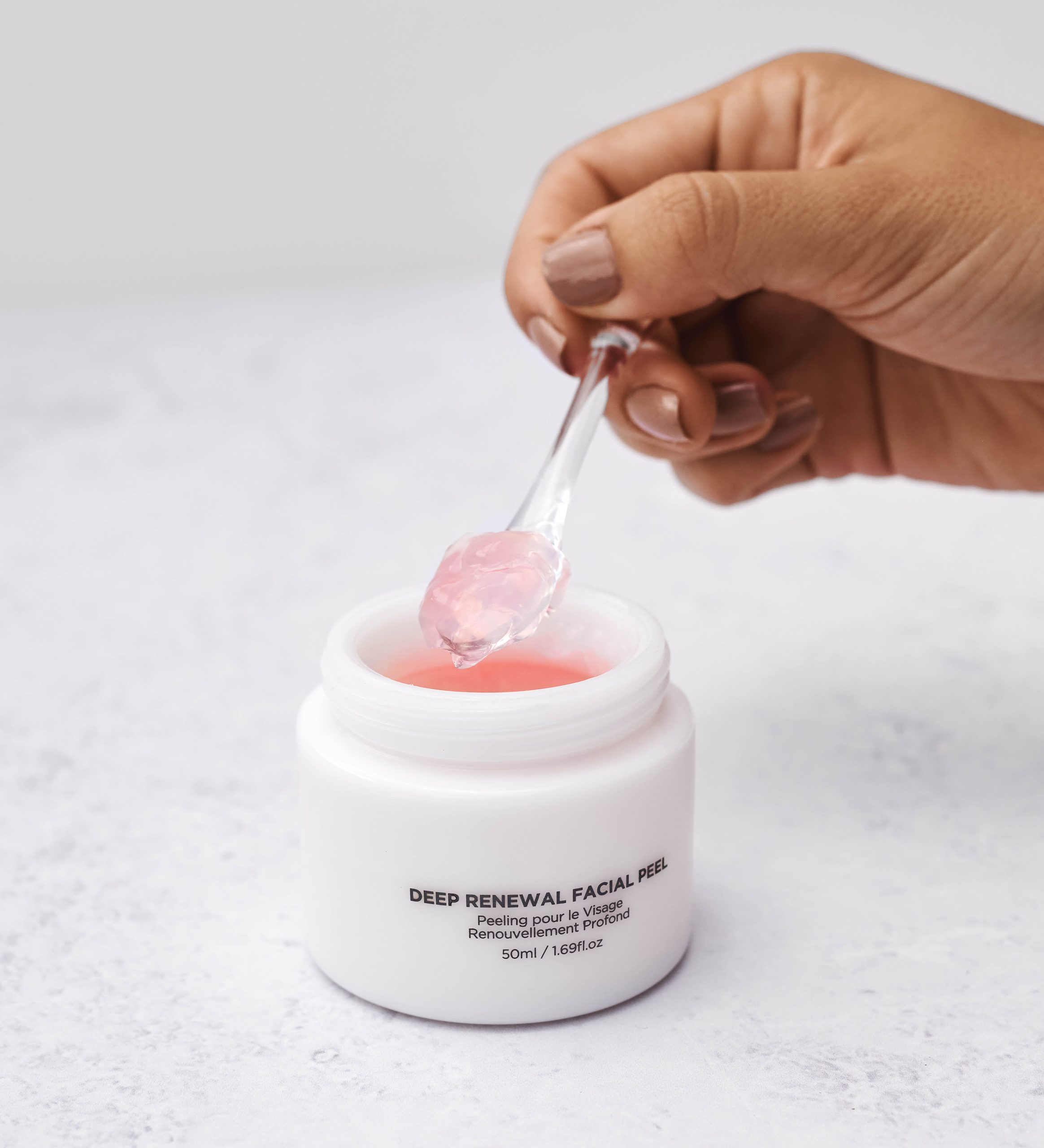 Hand using peeling gel